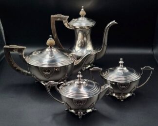 LOT 69 (32950) Est R500 to R1500 - An English Art Deco Deluxe Plate 4-piece Tea Set circa 1930s