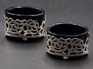 LOT 55 (33119) Est R500 to R1500 - A Pair of Edward VII Silver footed Rococo-style Openwork Salt Frames with Bristol Blue Glass Liners