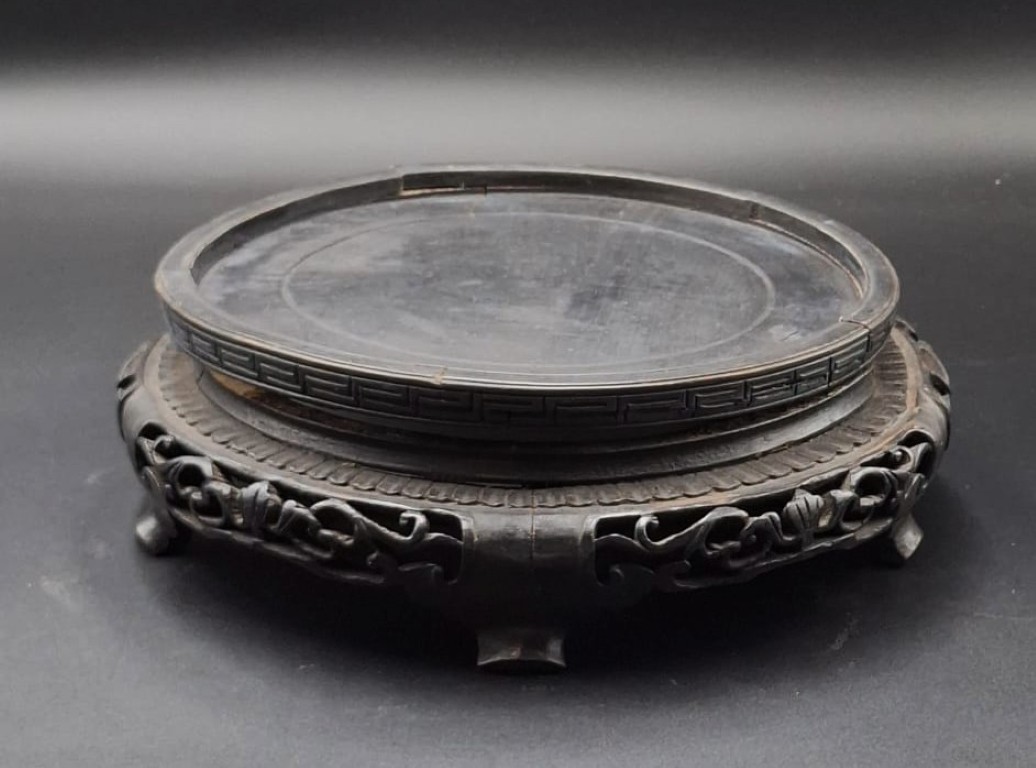 LOT 197 (32974) Est R500 to R1500 – An Early 20th Century Oriental Cloisonne Enamelled Famile Verte Floater Bowl - Image 6