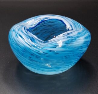 LOT 109 (32979) Est R300 to R600 - An Italian Murano Free-form Flower Vase