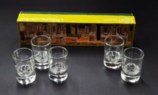 LOT 111 (33146) Est R300 to R600 - 6 x Mid 20th Century German Etched Shot Glasses