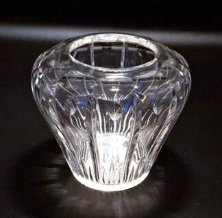 LOT 105 (33097) Est R300 to R600 - A Heavy Czech Crystal Flower Vase