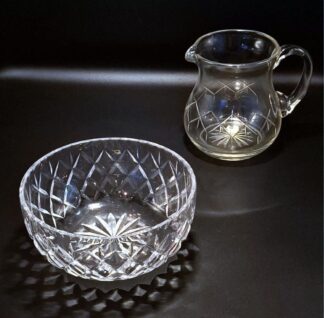 LOT 98 (32974) Est R400 to R800 - A Vintage Heavy Czech Lead Crystal Salad Bowl
