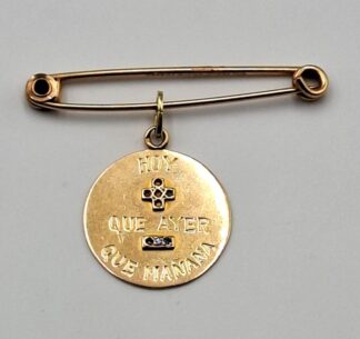 LOT 231 (3295180) Est R4000 to R6000 - A Ladies Gold-plated Pin Brooch