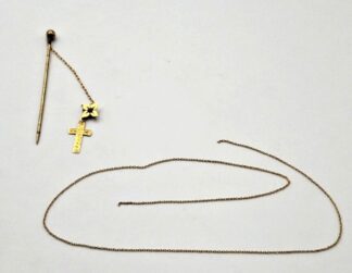 LOT 252 (32958) Est R500 to R1500 - A 9ct Yellow Gold Crucifix Pendant