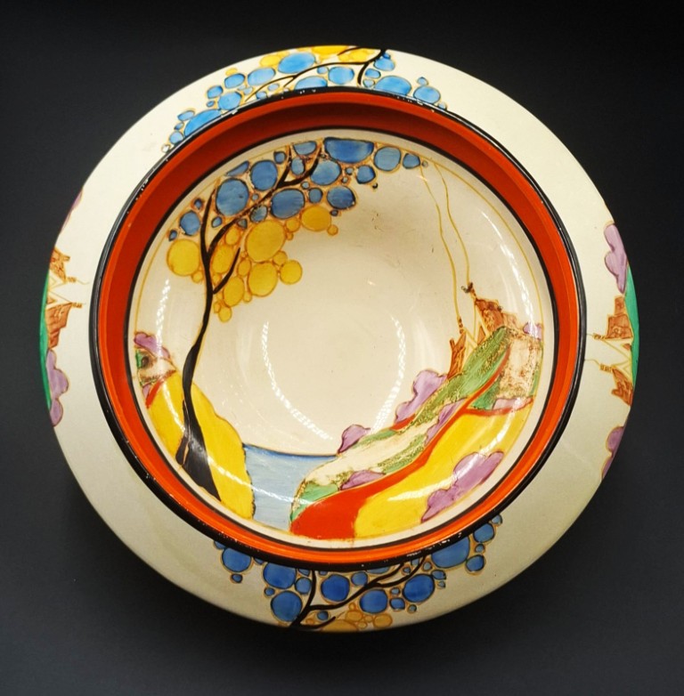 LOT 145 (32974) Est R2000 to R4000 – An Unusual Clarice Cliff Fantasque hand-painted Bizarre Newport Pottery Glazed Earthenware 7 Colour Secrets (Blue) footed Floater/Fruit Bowl circa 1933-1937 - Image 7