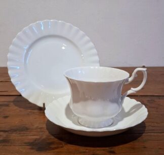 LOT 127 (33119) Est R1000 to R3000 - 12 x Royal Albert Bone China Reverie pattern Tea trios