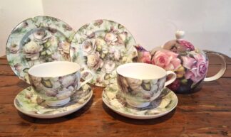 LOT 130 (33128) Est R400 to R800 - 2 x Contemporary Maxwell and Williams Designer Homewares Misty Rose pattern Tea Trios