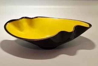 LOT 172 (32979) Est R300 to R600 - A Post-war Carlton Ware  Best Noire Glazed  Noire Glazed Ceramic Fruit Bowl circa 1950s