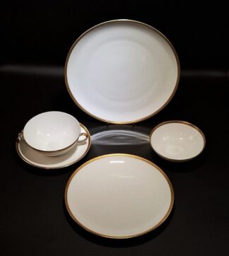 LOT 124 (33119) Est R1000 to R3000 - An Extensive Mid 20th Century West German Dinner and part Mocha Service circa 1960s-1970s (83pcs)