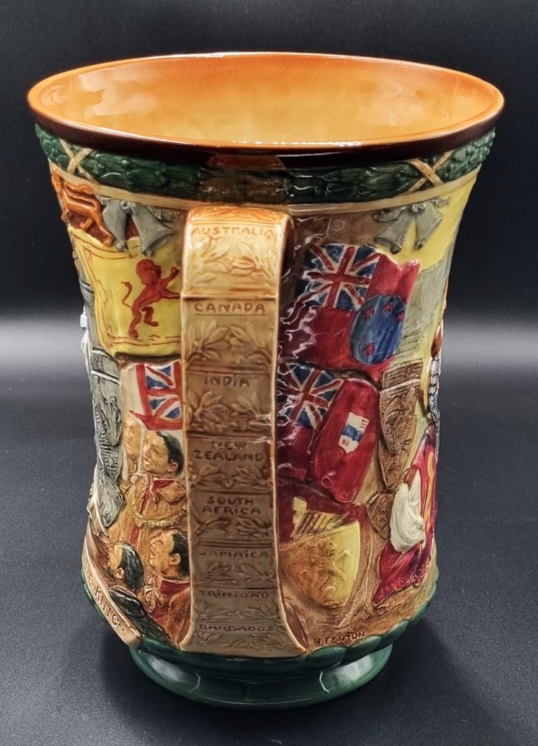 LOT 179 (329072) Est R2000 to R4000 – A Royal Doulton Commemorative The January-December 1936, King Edward VIII Glazed Earthenware Loving Cup, designed by Harry Fenton and Charles Noke - Image 2