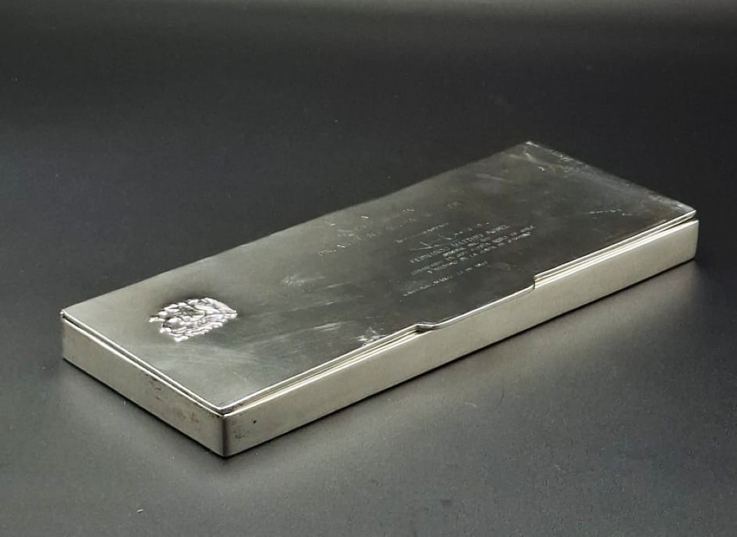 LOT 7 (33164) Est R2000 to R4000 – A Late 20th Century Chilean Silver Republica de Chile Presentation Cigar Box - Image 3