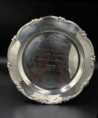 LOT 4 (33164) Est R10000 to R20000 - A Late 20th Century Peruvian Sterling Silver Presentation Dish