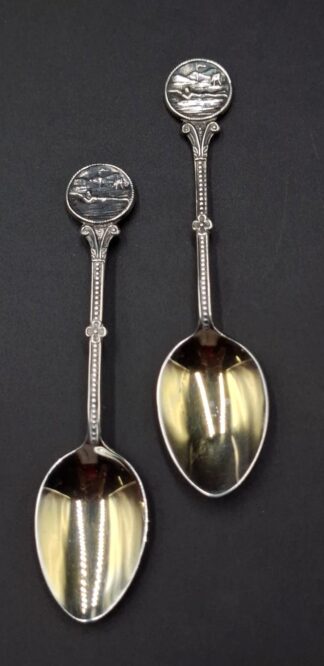 LOT 61 (32974) Est R300 to R600 - A Pair of George V Silver Shooting Trophy Teaspoons