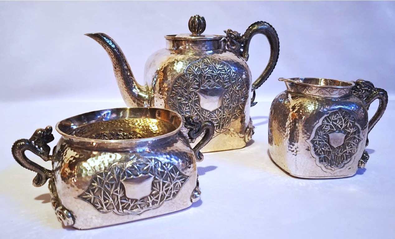 LOT 52 (32974) Est R15000 to R30000 – A Late 19th Century – Early 20th Century Fine Chinese Export Silver Late Qing Dynasty period (1644-1912) Three-piece Dragon Tea Set circa 1900 - Image 4